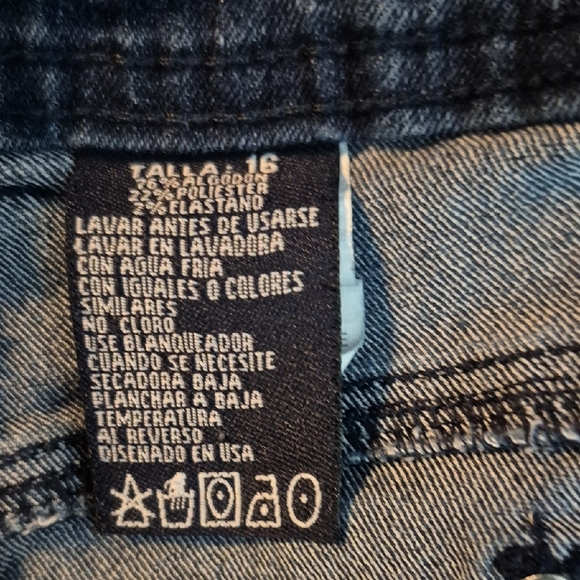 Diamante Dark Wash Cropped Jeans - Picture 9 of 11